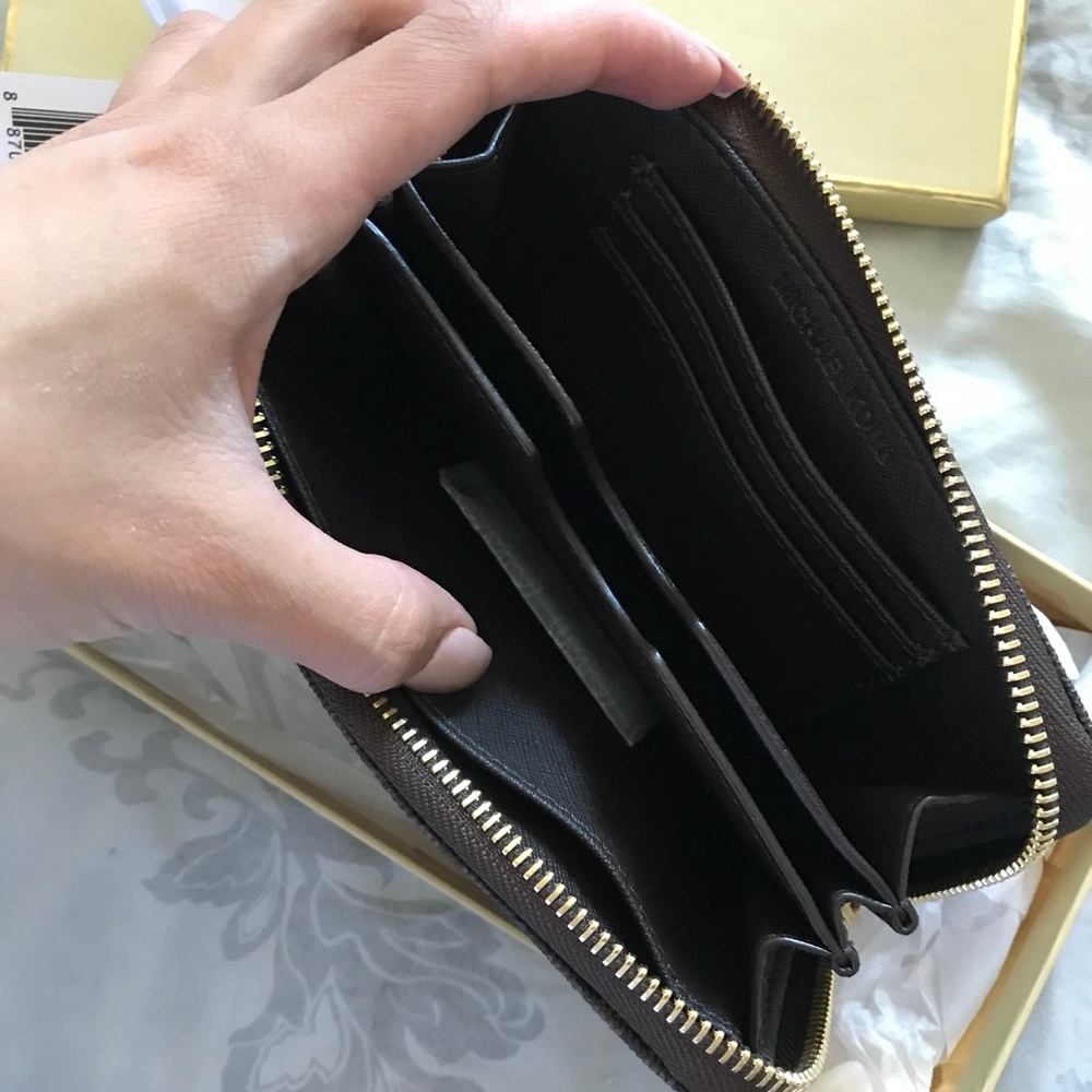 Phone wallet wristlet - Picture 3 of 6